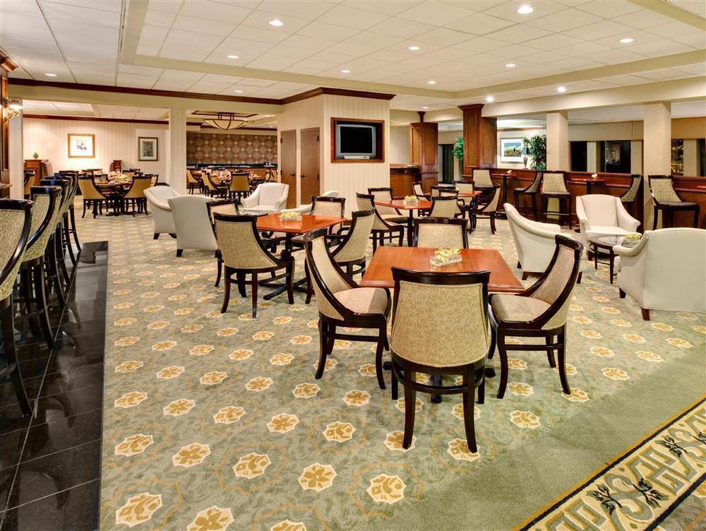 Wyndham Omaha Hotel - West Dodge Ресторант снимка