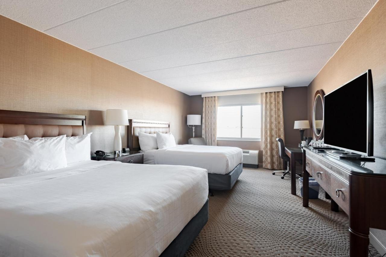 Wyndham Omaha Hotel - West Dodge Екстериор снимка