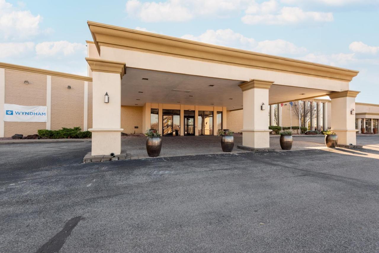 Wyndham Omaha Hotel - West Dodge Екстериор снимка