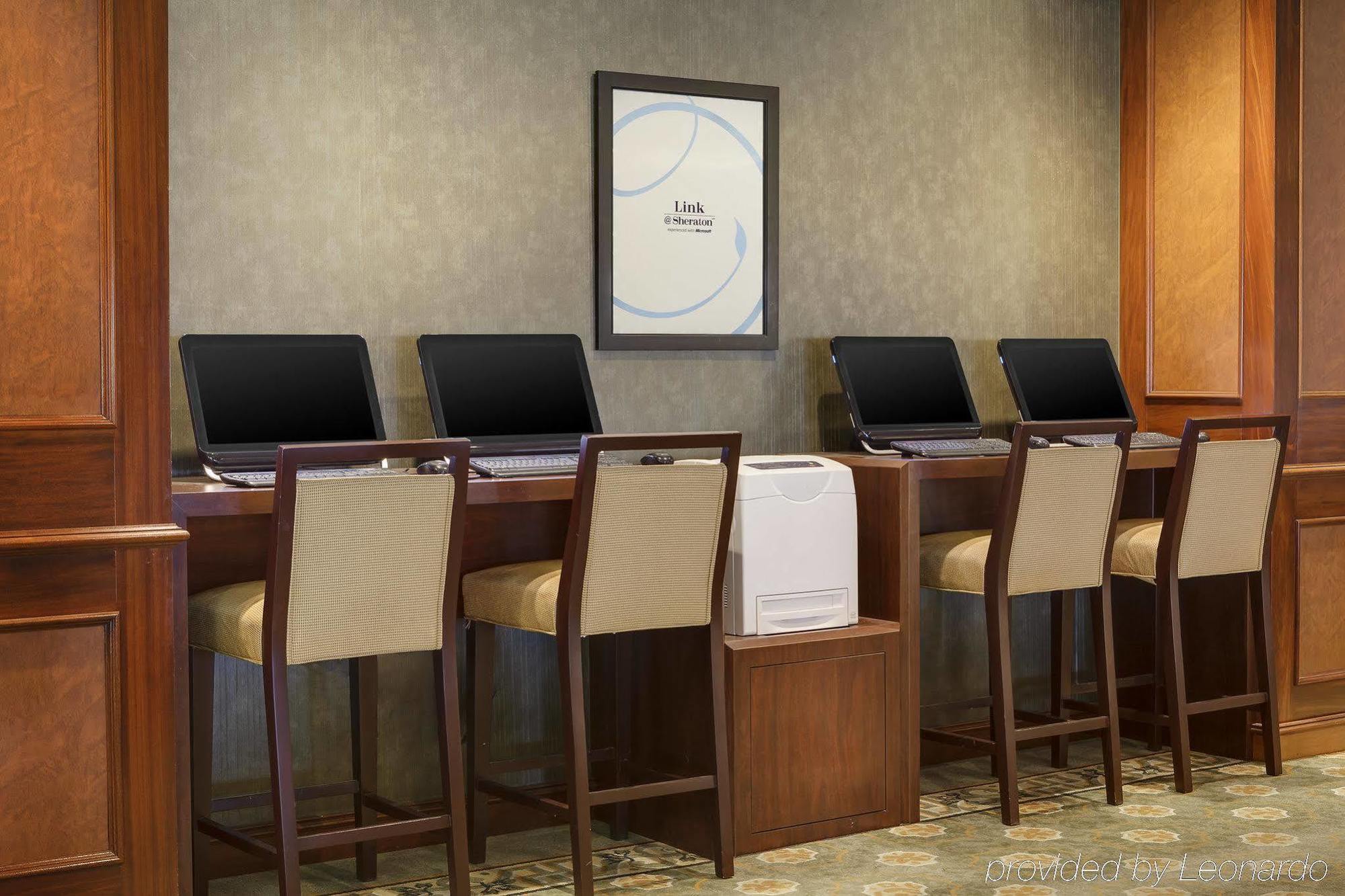 Wyndham Omaha Hotel - West Dodge Екстериор снимка